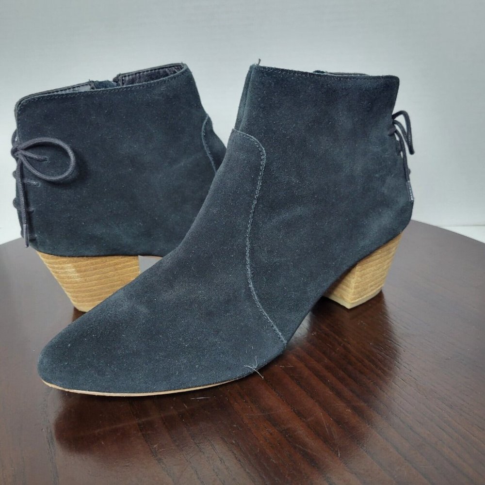 Tahari Charles Size 9.5 Black Suede Womens Ankle Boots Booties